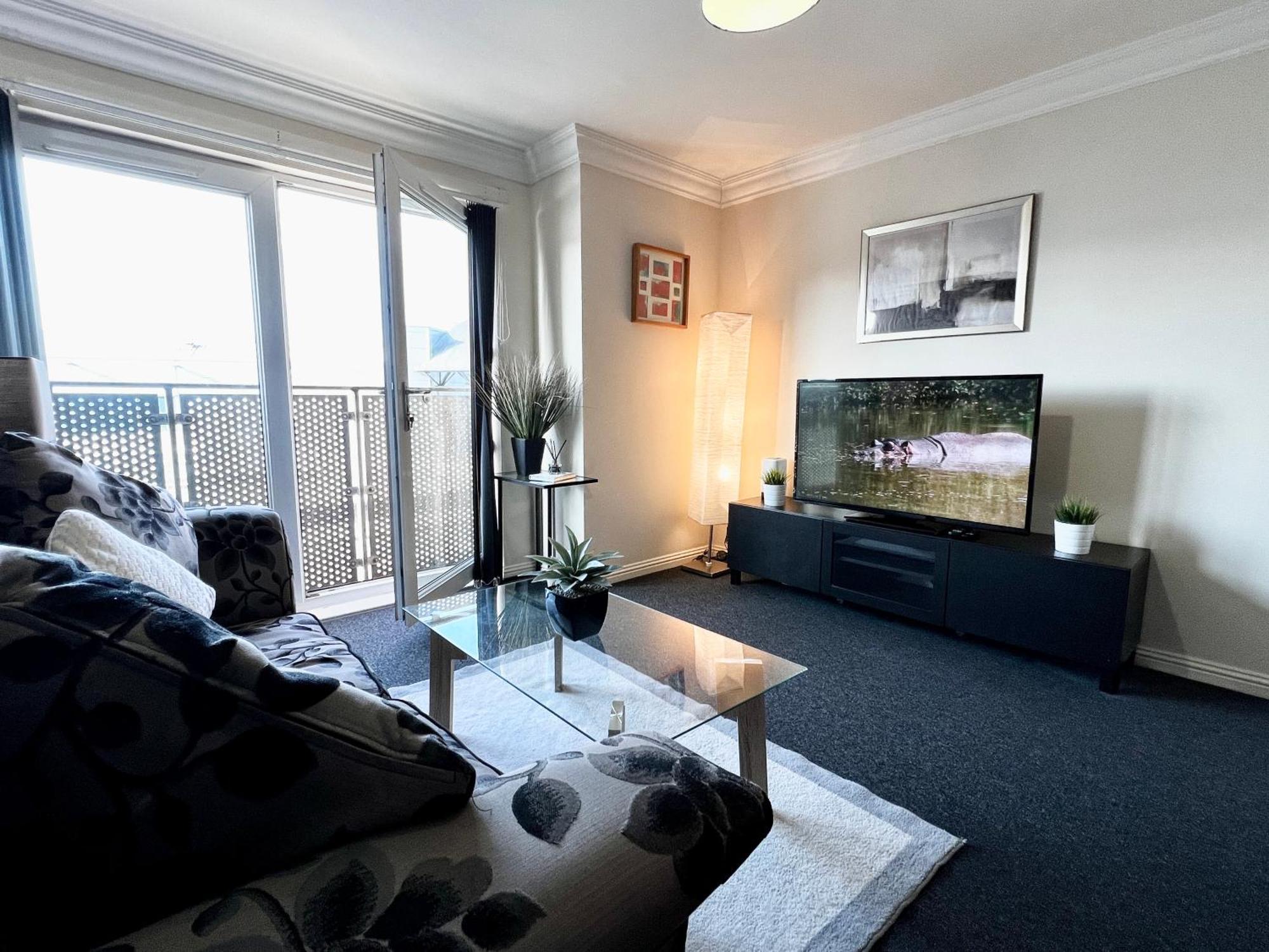 Апартаменти Stylish Modern Flat With Juliet Balcony & Parking Глазго Екстер'єр фото